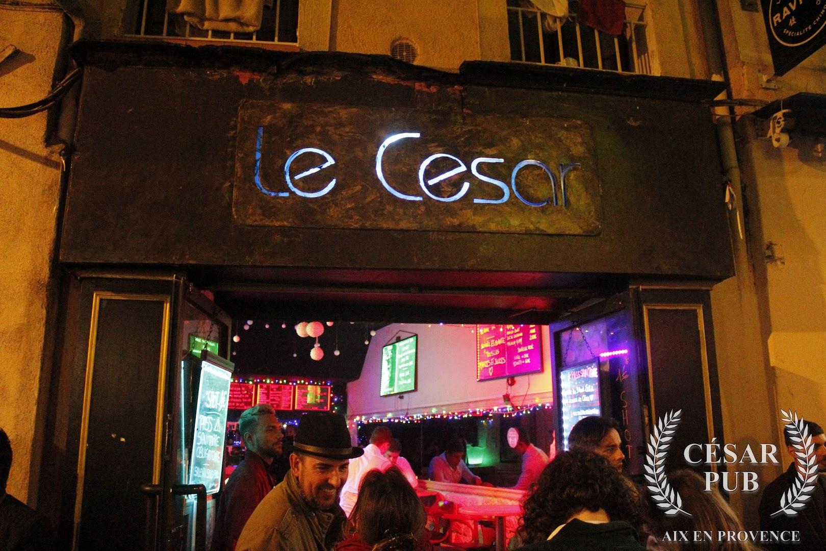 Le cesar pub - Photo 3
